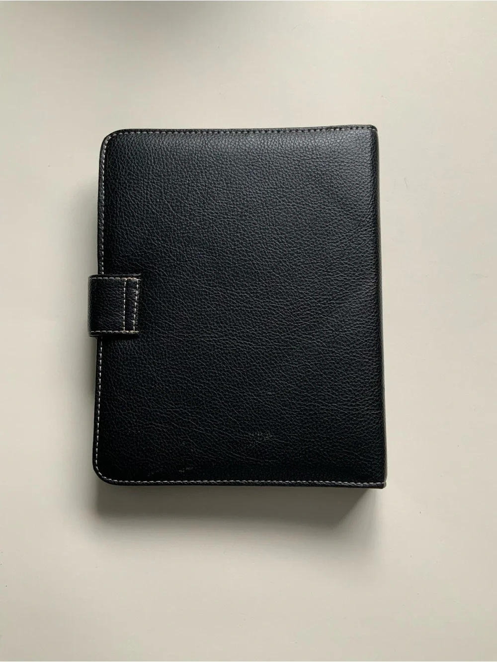 N/A stylish black